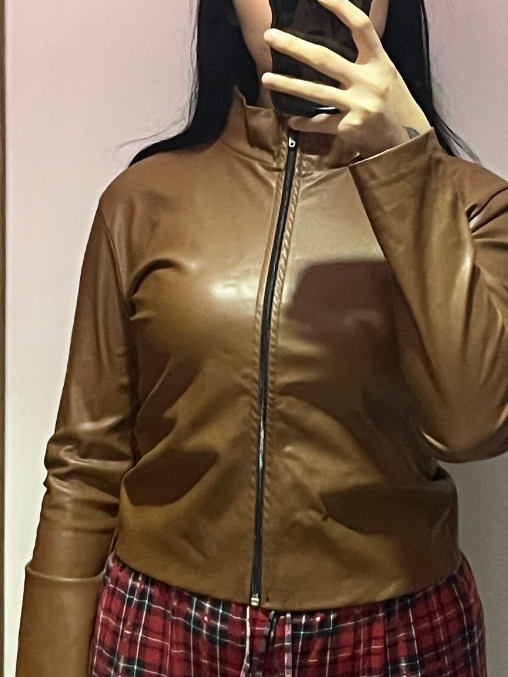 Bej Kadın Deri Ceket Yüksek Yakalı - Görsel 2