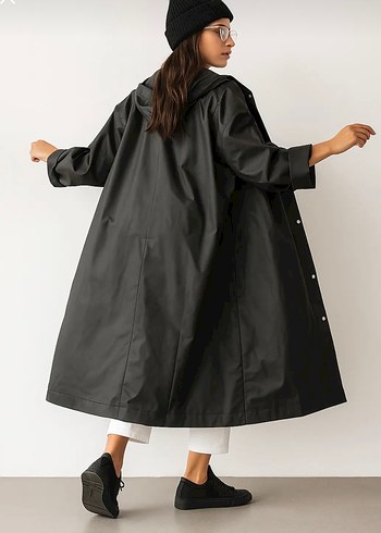 Siyah Yağmurluk Rahat Kesim - Görsel 3