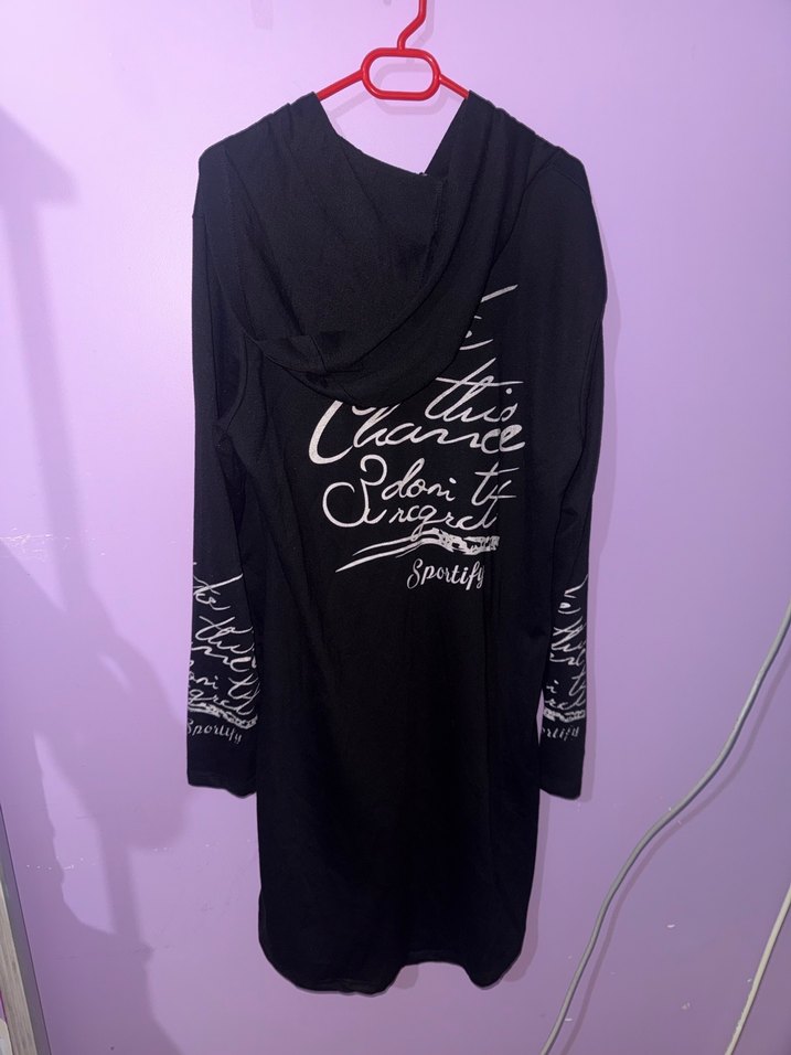 Siyah Kapüşonlu Uzun Kollu hırka - Görsel 2