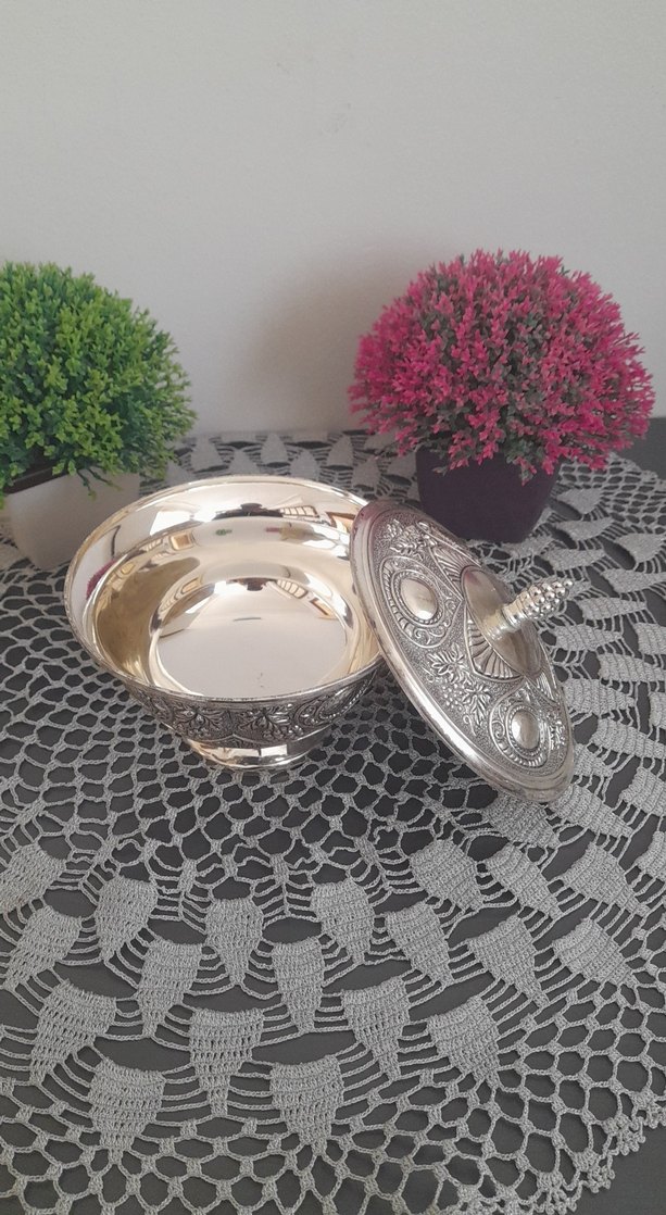 İşlemeli kapaklı gümüş şekerlik - Görsel 2