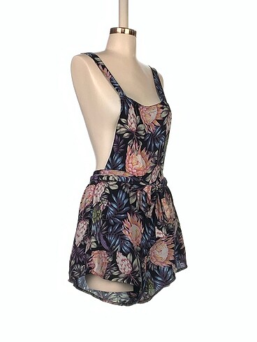H&M H&M Kısa Salopet %70 İndirimli.