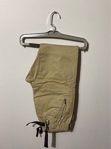 pull and bear lastikli kargo pantolon