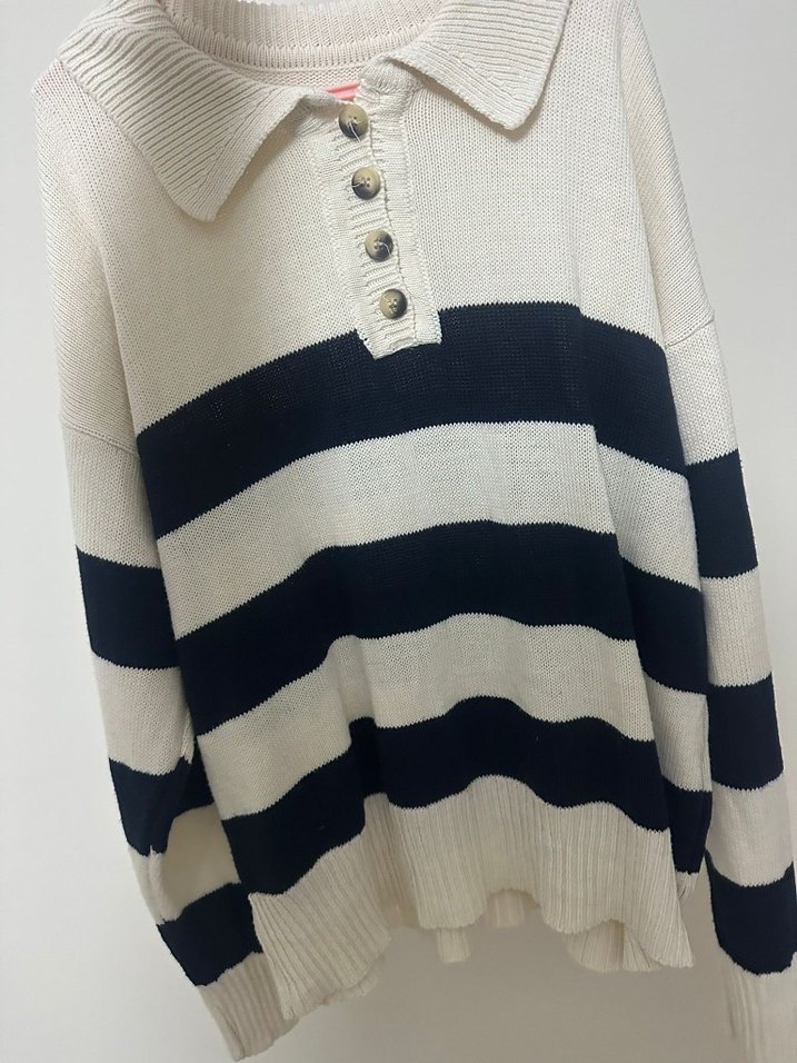 Düğmeli Çizgili Beyaz Gri Kadın Kazak - Görsel 2