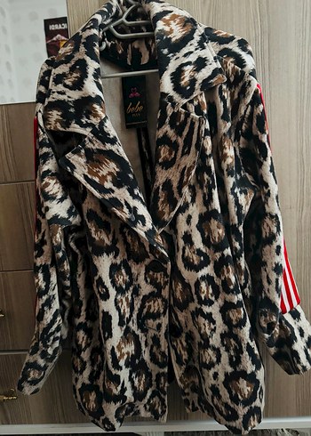 Leopar Desenli Kahverengi Kadın Uzun Kaban - Görsel 2