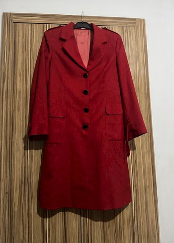 Bordo Kadın Uzun Düğmeli Klasik Kaban - Görsel 3