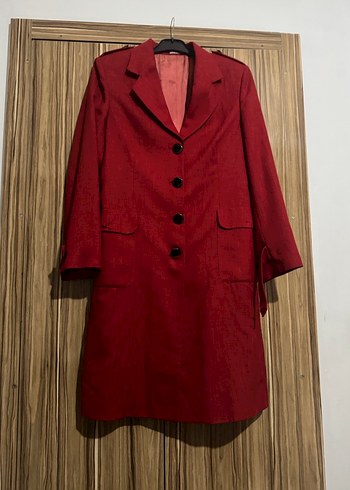 Bordo Kadın Uzun Düğmeli Klasik Kaban - Görsel 2