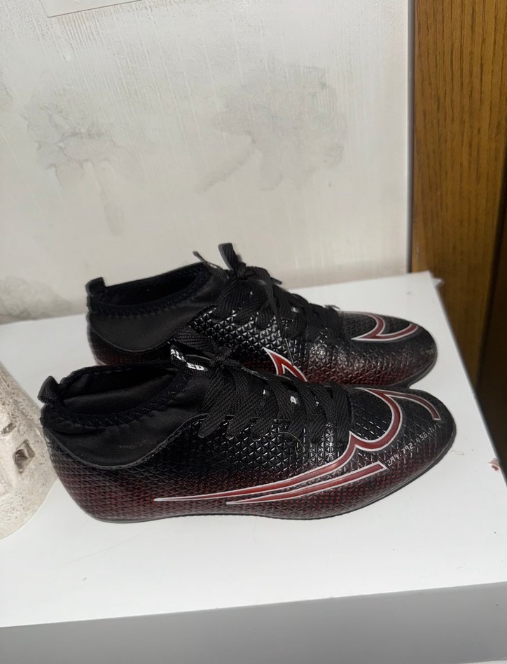 Erkek Siyah Bağcıklı Futbol Ayakkabısı - Görsel 3