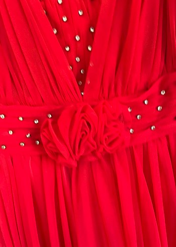 Kırmızı Drapeli Uzun Abiye Elbise - Görsel 3