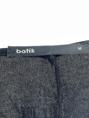 m Beden siyah Renk Batik Bluz %70 İndirimli.