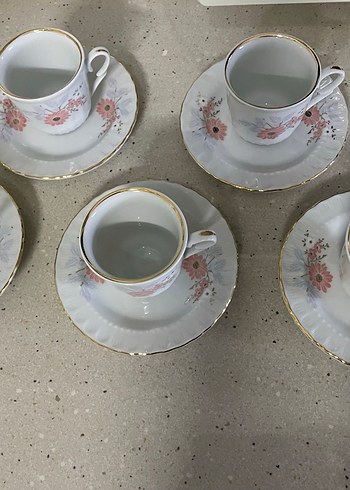 Pastel Çiçek Desenli Beyaz Porselen Fincan Takımı - Görsel 2