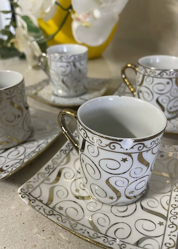 Desenli Beyaz Kahve Fincanı ve Tabak Seti - Görsel 2