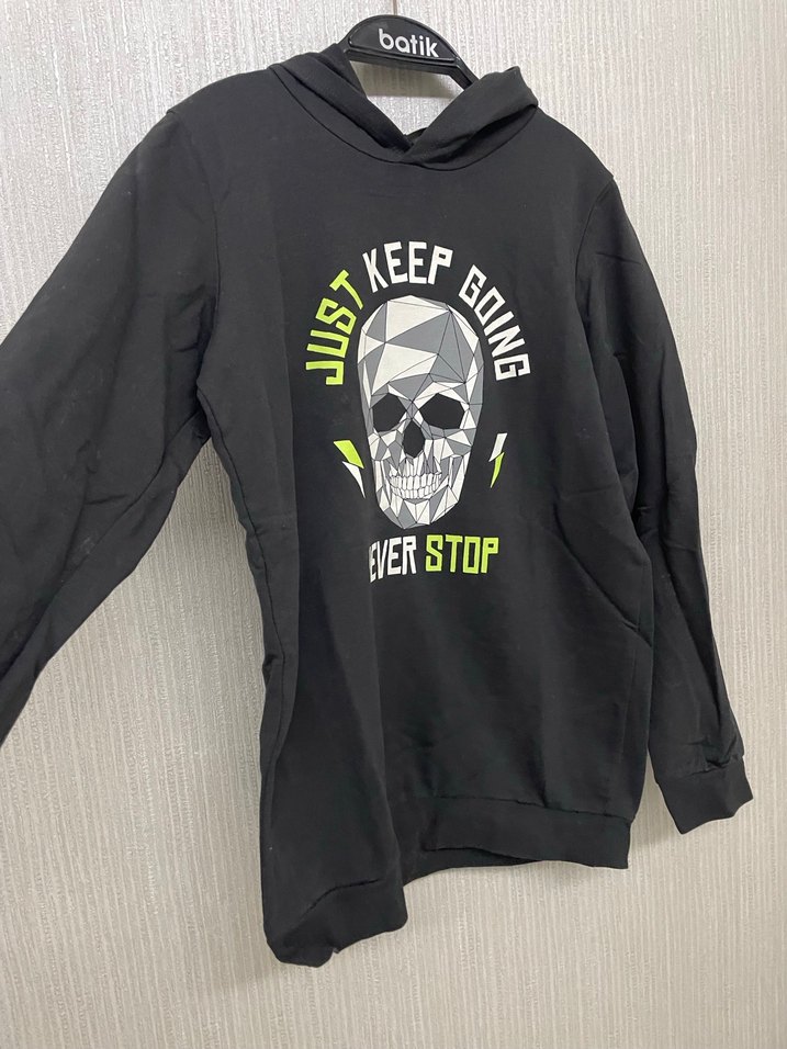 Kapüşonlu - Görsel 2