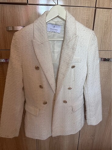 Stradivarius beyaz tüvit blazer