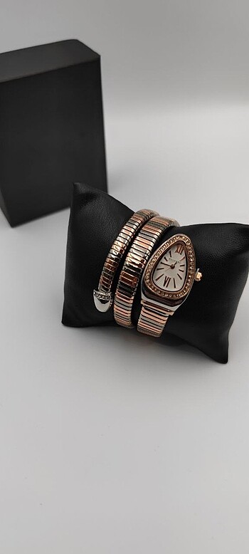 BVLGARİ BAYAN YILAN MODEL SAAT