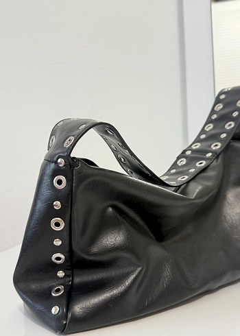 Tokalı Siyah Deri Gotik Kadın Çanta - Görsel 3