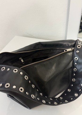 Tokalı Siyah Deri Gotik Kadın Çanta - Görsel 4