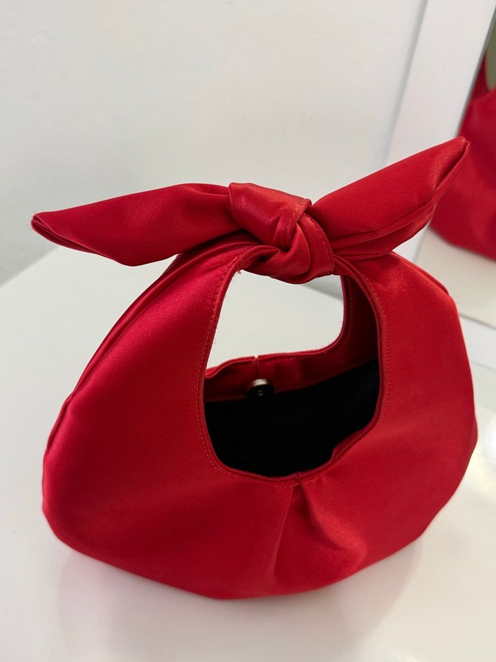 Kırmızı Fiyonk Detaylı Kadın Çanta - Görsel 3