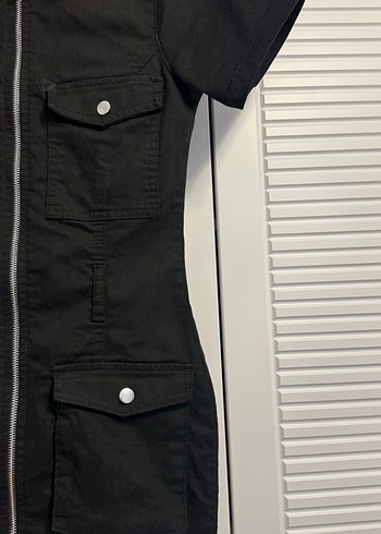 Siyah Fermuarlı Kısa Kollu Denim Tulum - Görsel 2