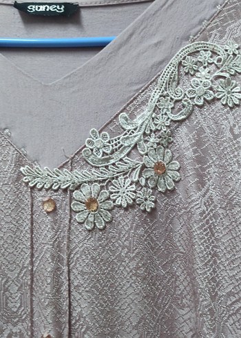 Düğmeli V Yakalı Mor Triko Bluz - Görsel 2