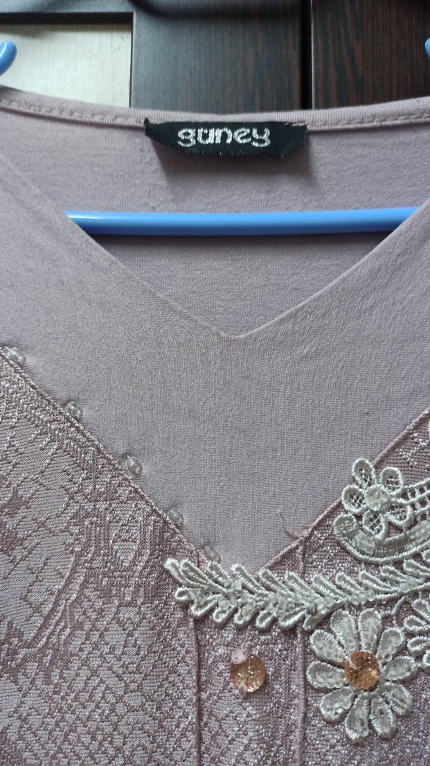 Düğmeli V Yakalı Mor Triko Bluz - Görsel 3