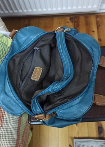 Turkuaz Renkli Tokalı Deri Kadın Çanta - Görsel 3