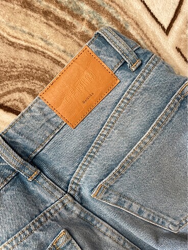 Bershka Pantolon
