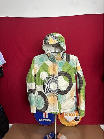 Roxy outdoor mont