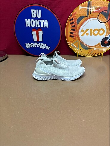 38,5 Beden Nıke spor ayakkabı