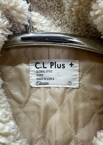 Kız Çocuk Beyaz Kürklü Ceket - Görsel 2