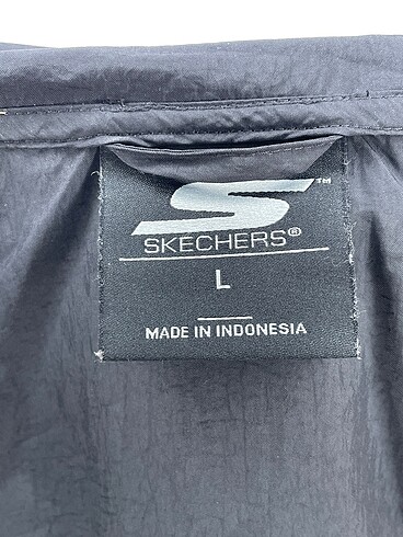 l Beden siyah Renk Skechers Ceket %70 İndirimli.
