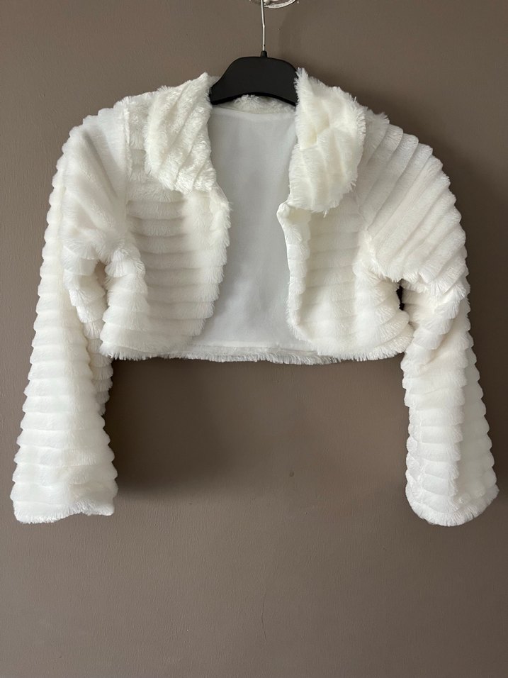 Kız Çocuk Beyaz Kürklü Bolero - Görsel 2