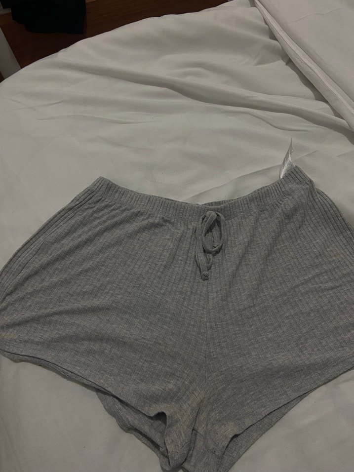 Gri Kadın Mini Şort Rahat Kesim - Görsel 2