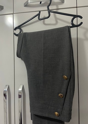 Gri Düğmeli Kadın Kumaş Pantolon - Görsel 2