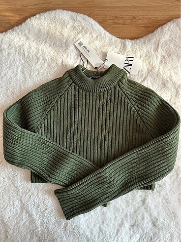 Zara crop kazak