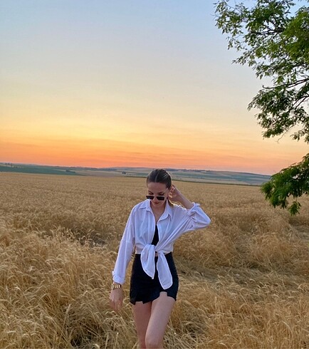 s Beden ZARA SİYAH ŞORT ETEK