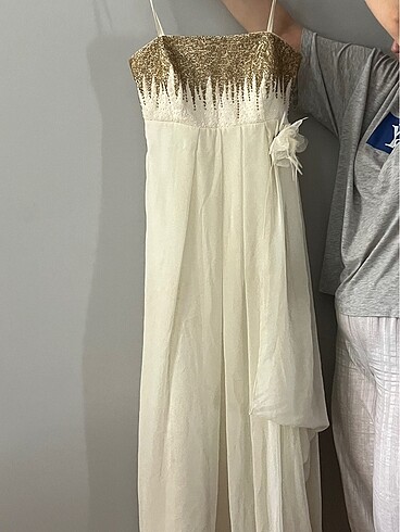 Krem rengi abiye elbise