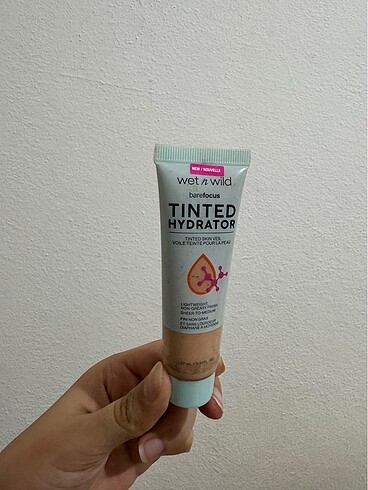 tinted hydrator light