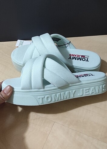 Tommy jeans terlik 