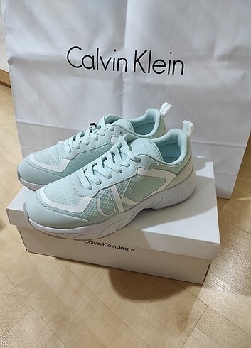 41 Beden Calvin Klein Spor ayakkabi