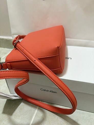  Beden Calvin Klein Çanta