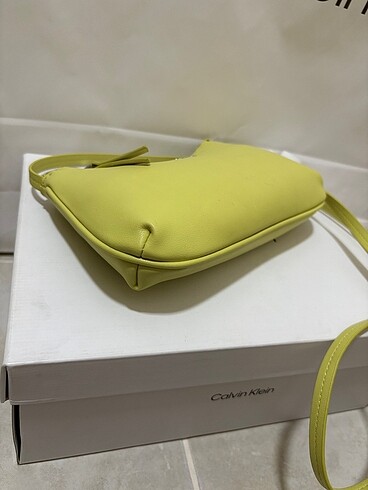  Beden Calvin Klein Çanta