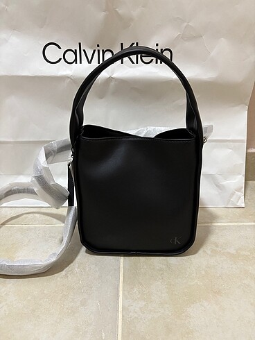 Calvin Klein çanta