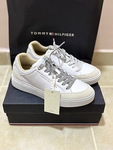 Tommy Hilfiger Ayakkabı