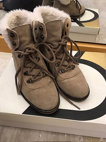 Nine West NineWest bot