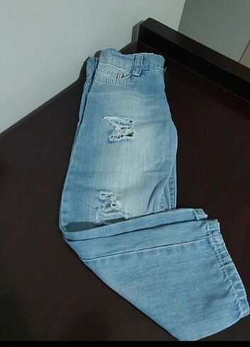 Diğer manzoni çocuk kot yırtık pantolon boyu 58 cm beli 28 cm last