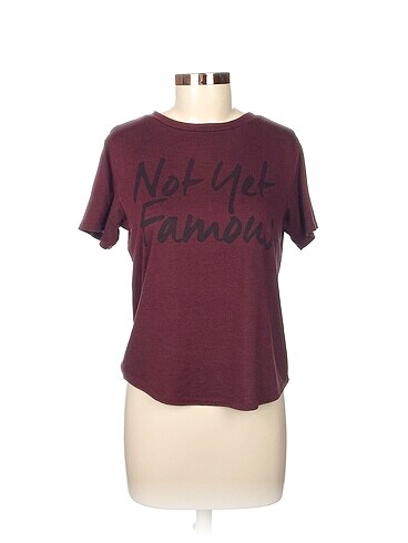 H&M T-shirt %70 İndirimli.