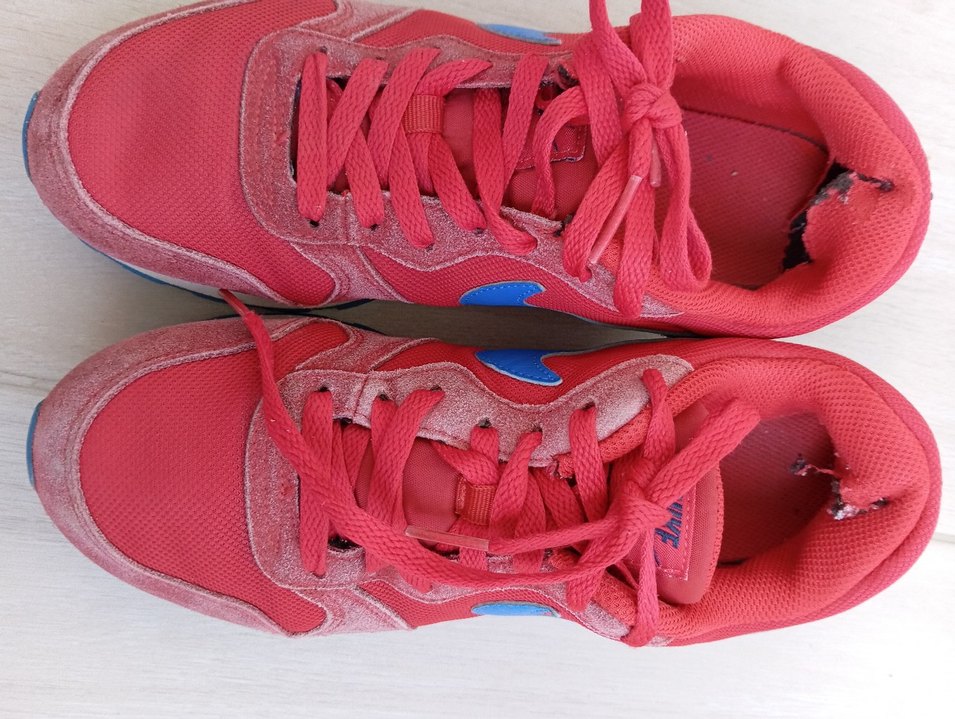 Kırmızı nıke runner - Görsel 4