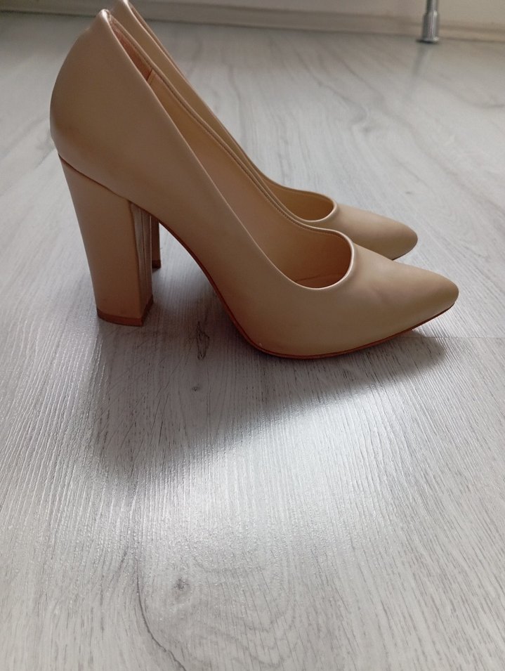 Bej Minimalist Stiletto Topuklu Kadın Ayakkabı - Görsel 2