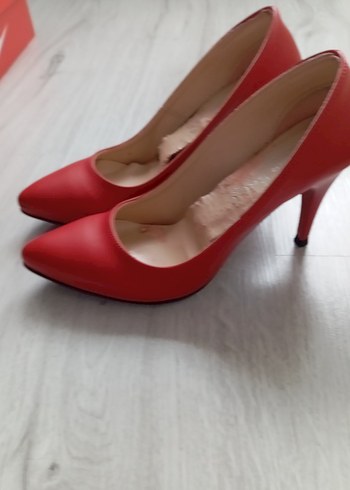 Kırmızı Stiletto Topuklu Kadın Ayakkabı - Görsel 3