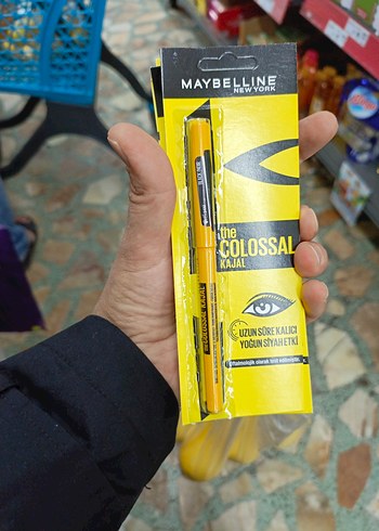 Beden Renk Maybelline The Colossal Kajal Siyah Göz Kalemi